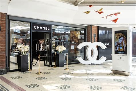 chanel makeup customer service|Chanel makeup stockists.